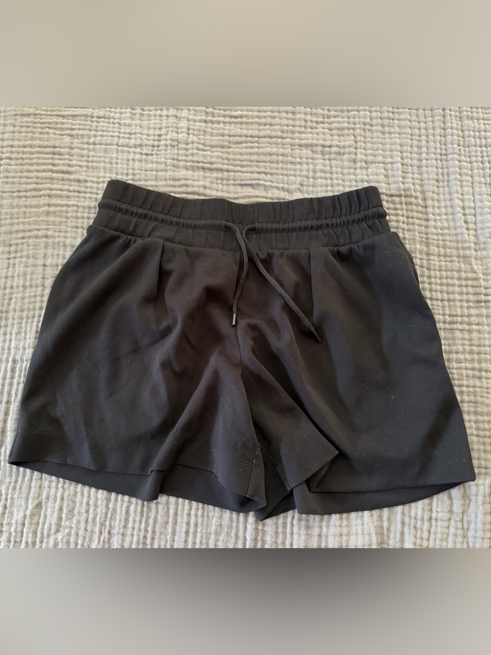 Women’s large Black Stylus Stretch Drawstring Shorts